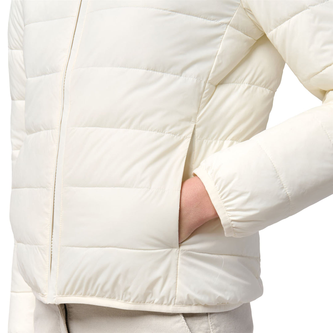 Giacca corta slim fit bianca da donna con cappuccio main