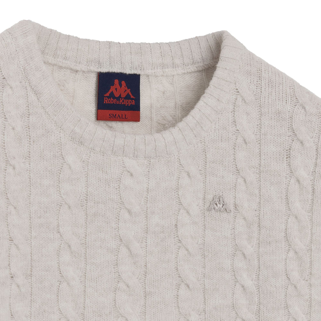 Jersey de punto trenzado de corte clásico para mujer en color beige, confeccionado en lana. main