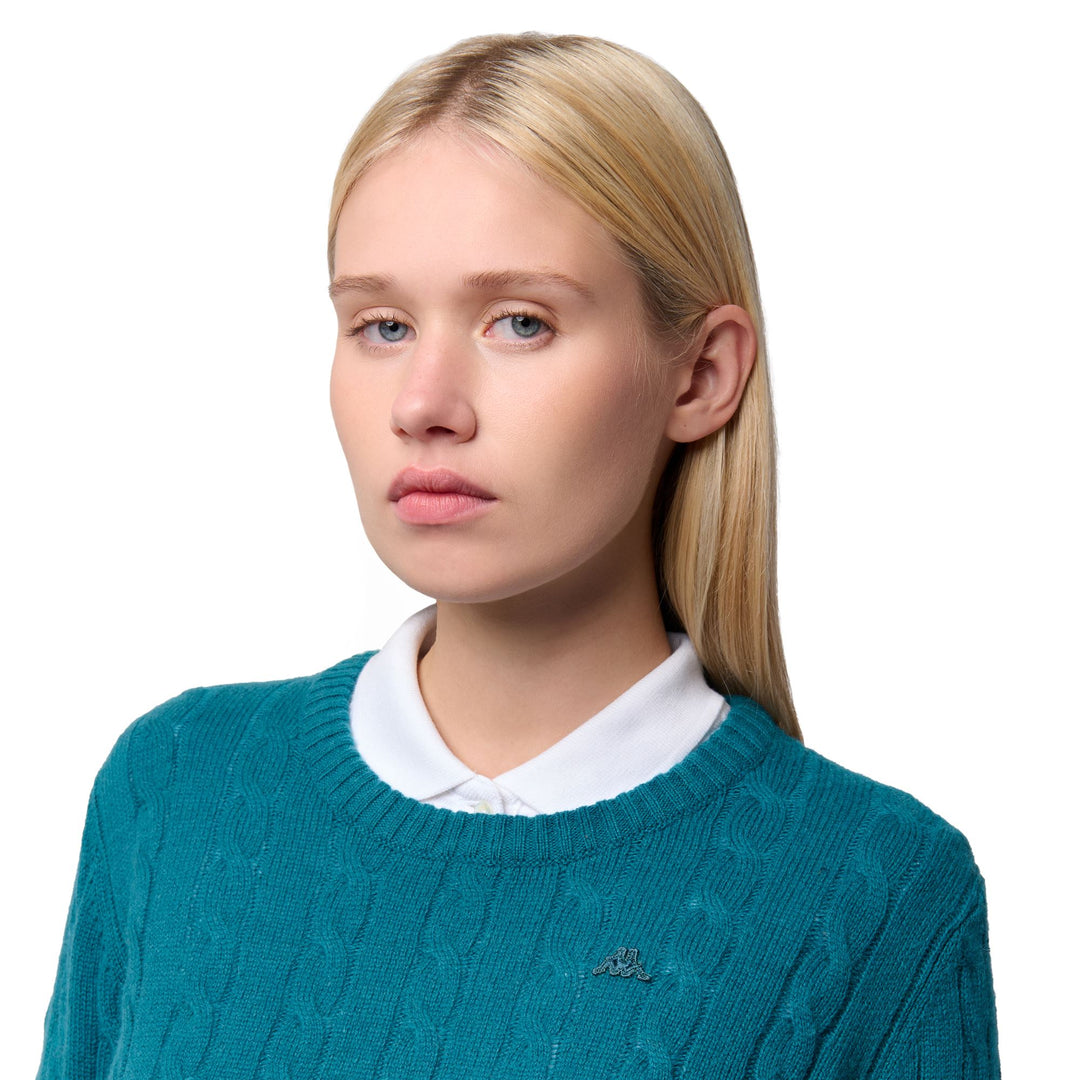 Jersey clásico de punto trenzado de lana de cordero para mujer de Blue Lagoon main