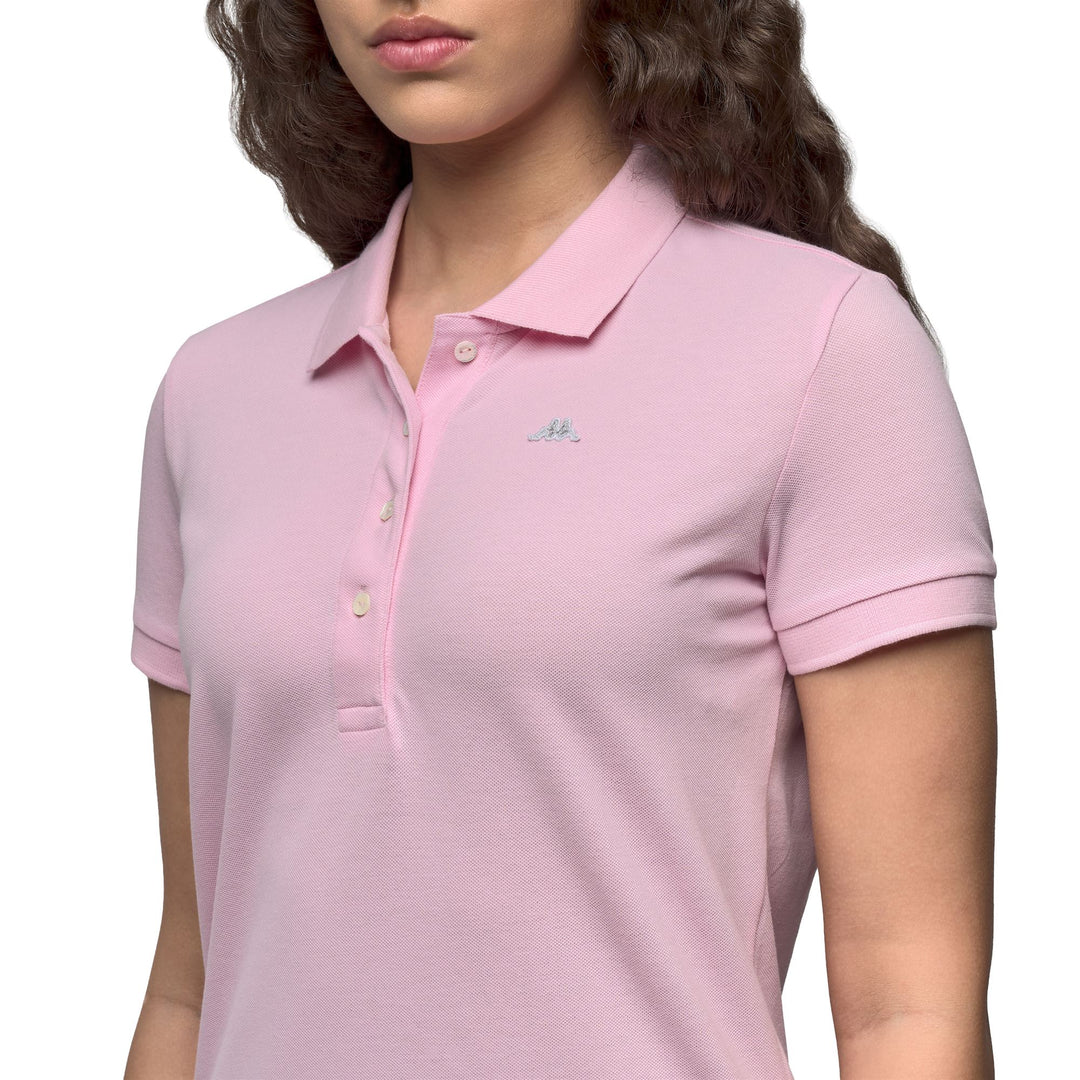 Polo piqué casual ajustado rosa para mujer main