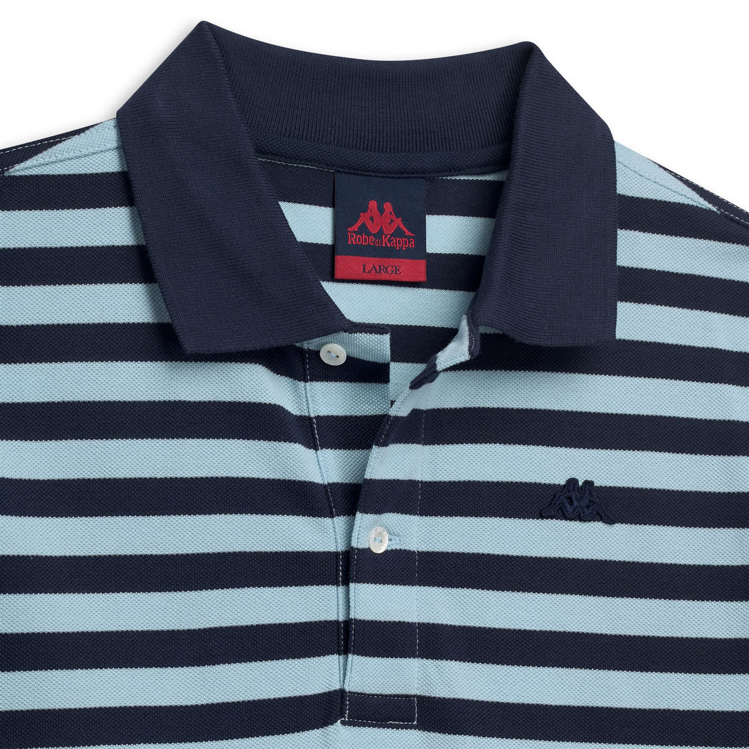 Polo bleu homme à manches courtes en coton, coupe classique. main