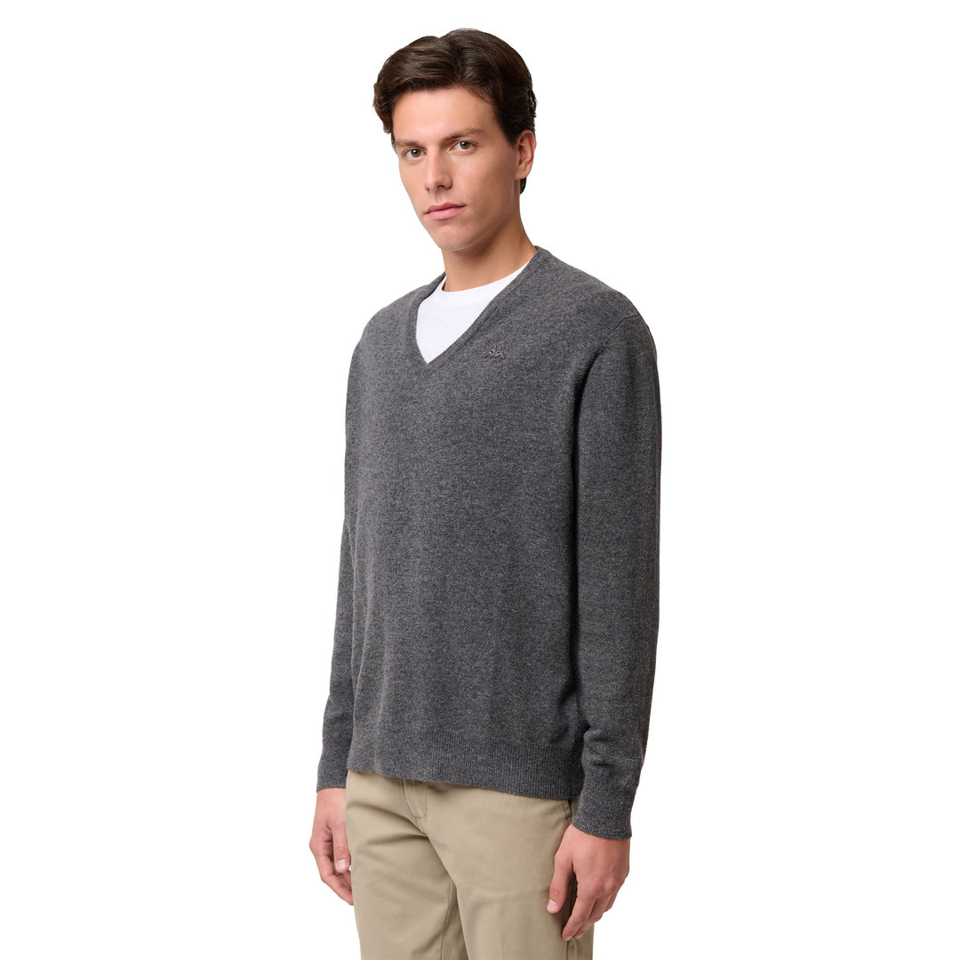Grey Men's Classic Lambswool Knit Pullover with V-neck 01