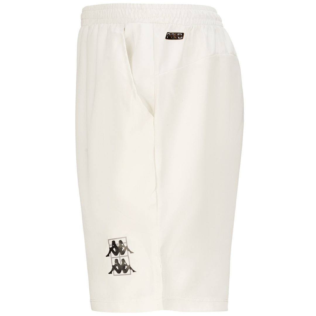 Shorts Man KOMBAT PADEL DIVIOLO Sport  Shorts WHITE OFF Dressed Back (jpg Rgb)		